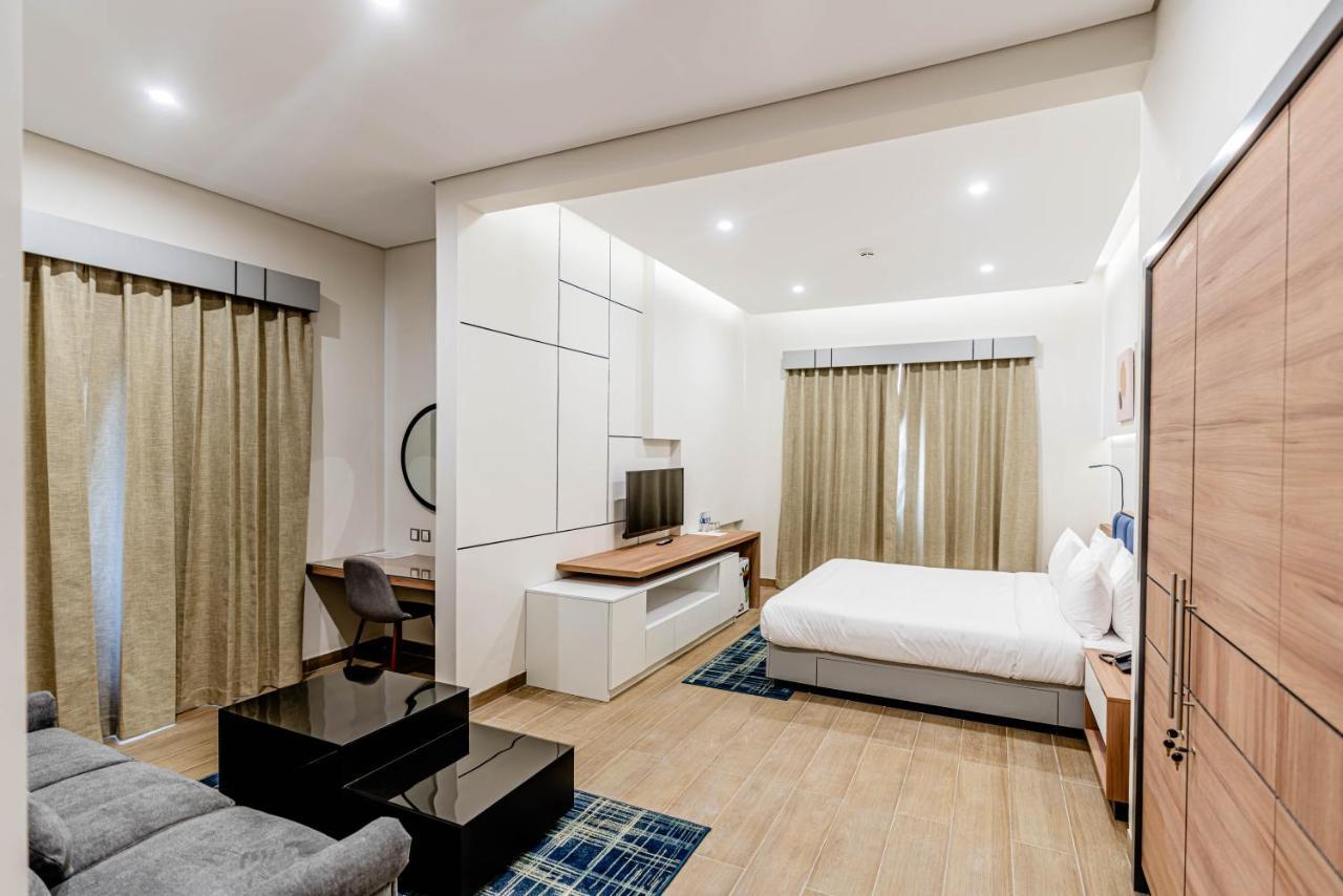 Resivation Hotel Dubai Exterior photo